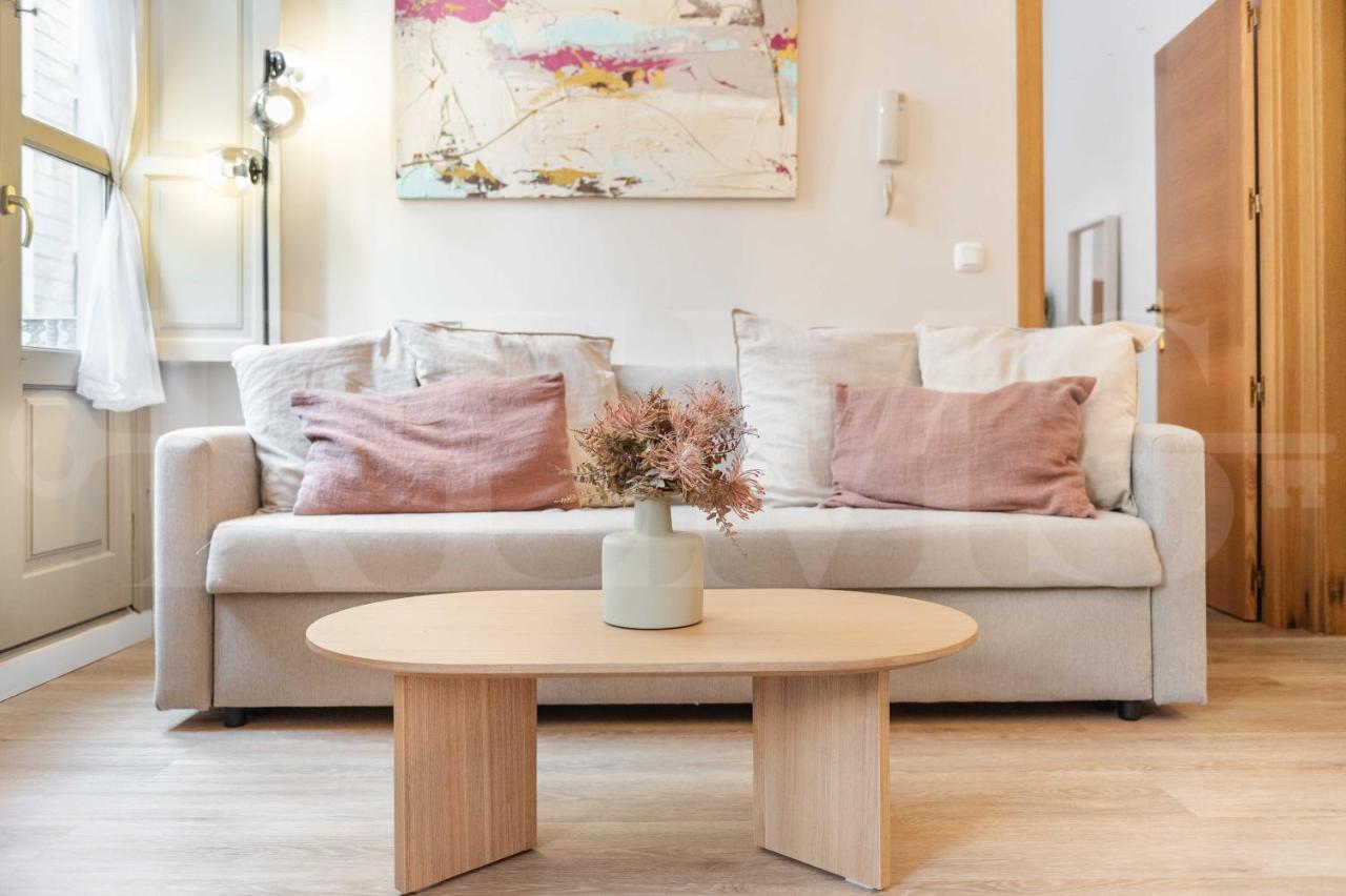 Apartment Artistic In The Heart Of By Rems *