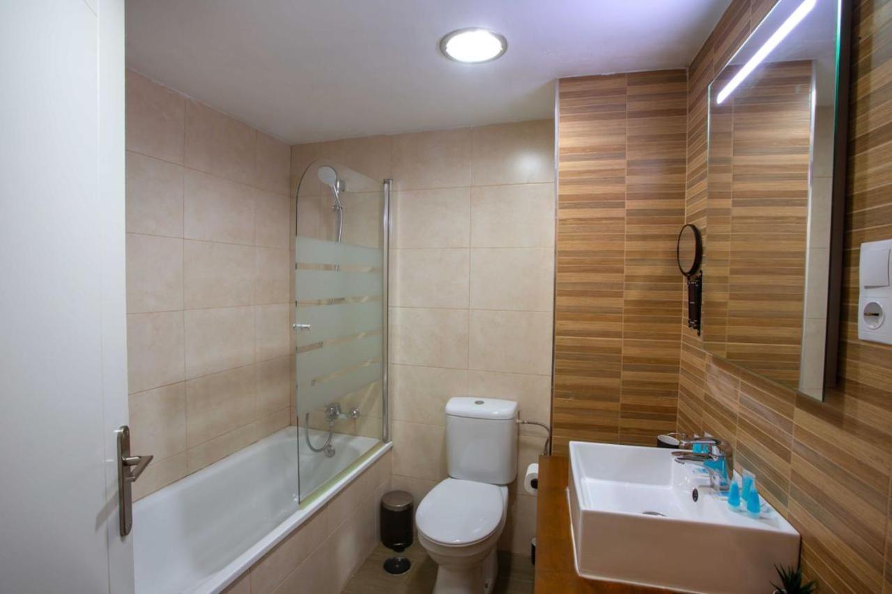 Holidays2malaga Lagunillas 3 Bedrooms Downtown Local Area 500mb Free Wifi * Malaga