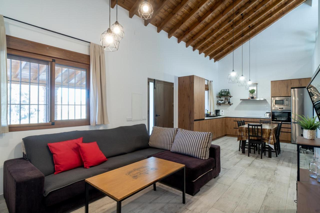 De Diseno Con Piscina Y Barbacoa Casa de férias