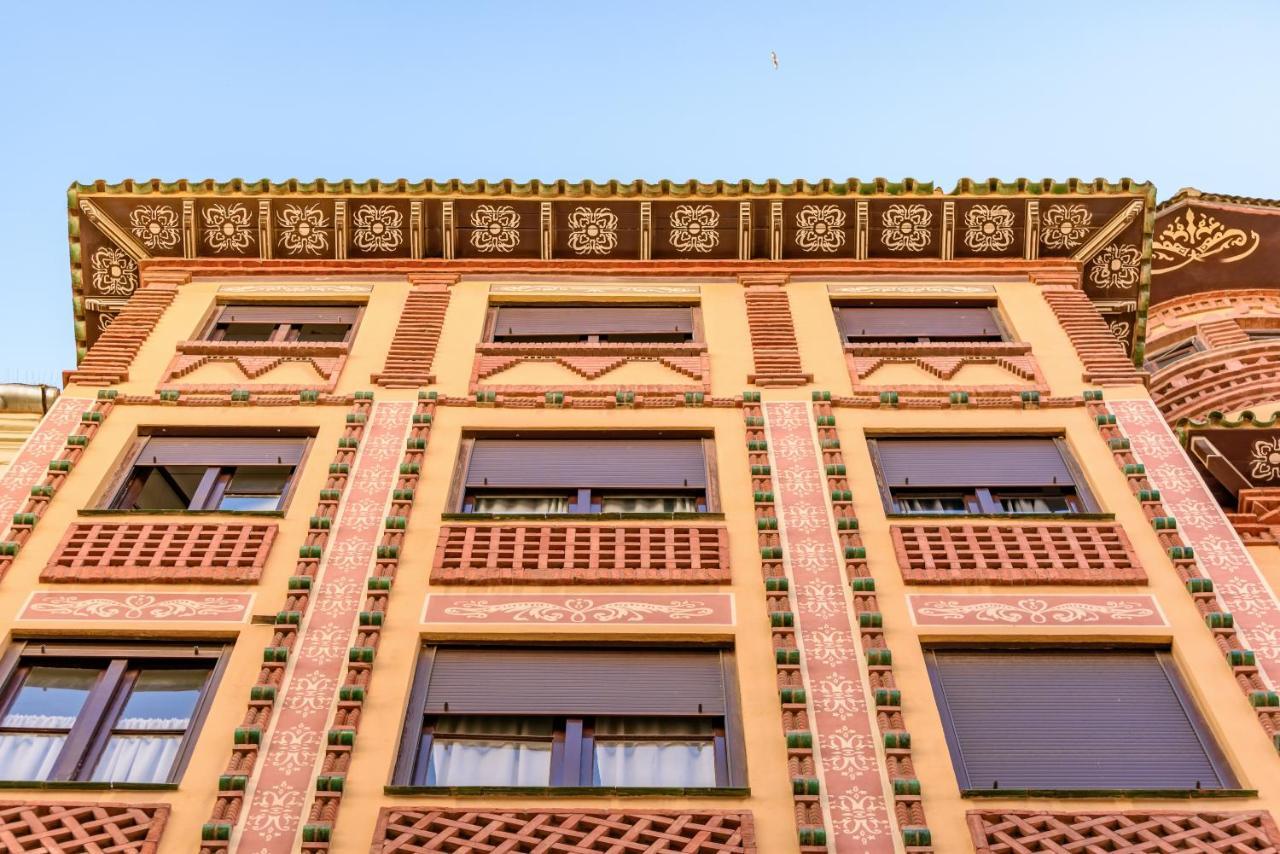 Atarazanas: De Dos Malaga
