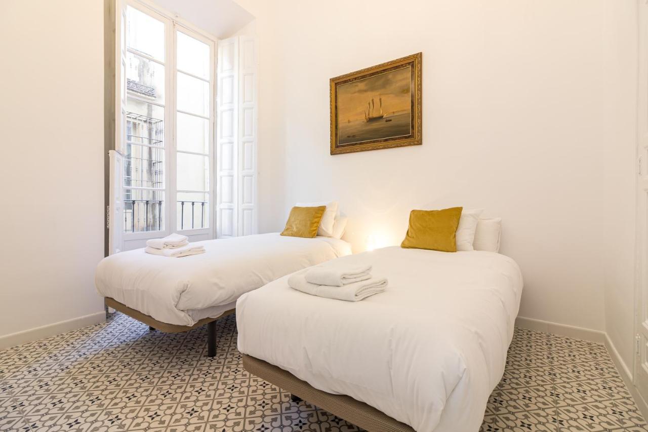 Center Flat Balcony At Picasso's Leilighet *