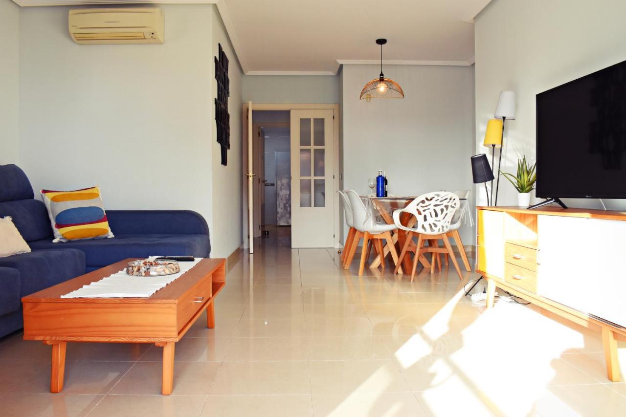 Fabuloso Apartamento En Primera Linea De Playa Con Parking Privado *