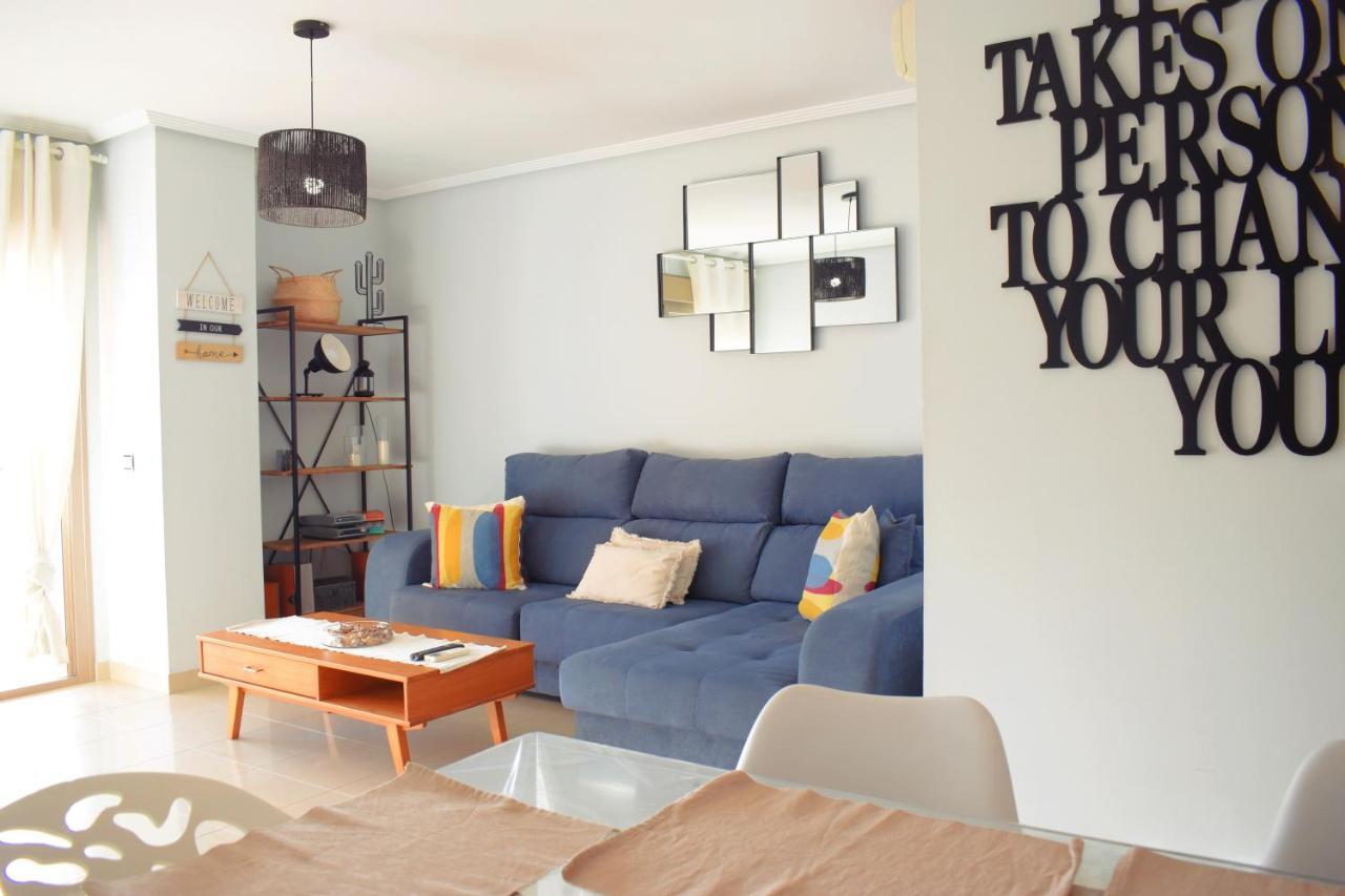 Apartamento Fabuloso Apartamento En Primera Linea De Playa Con Parking Privado Málaga