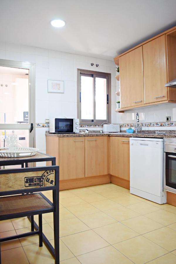 Apartamento Fabuloso Apartamento En Primera Linea De Playa Con Parking Privado Málaga