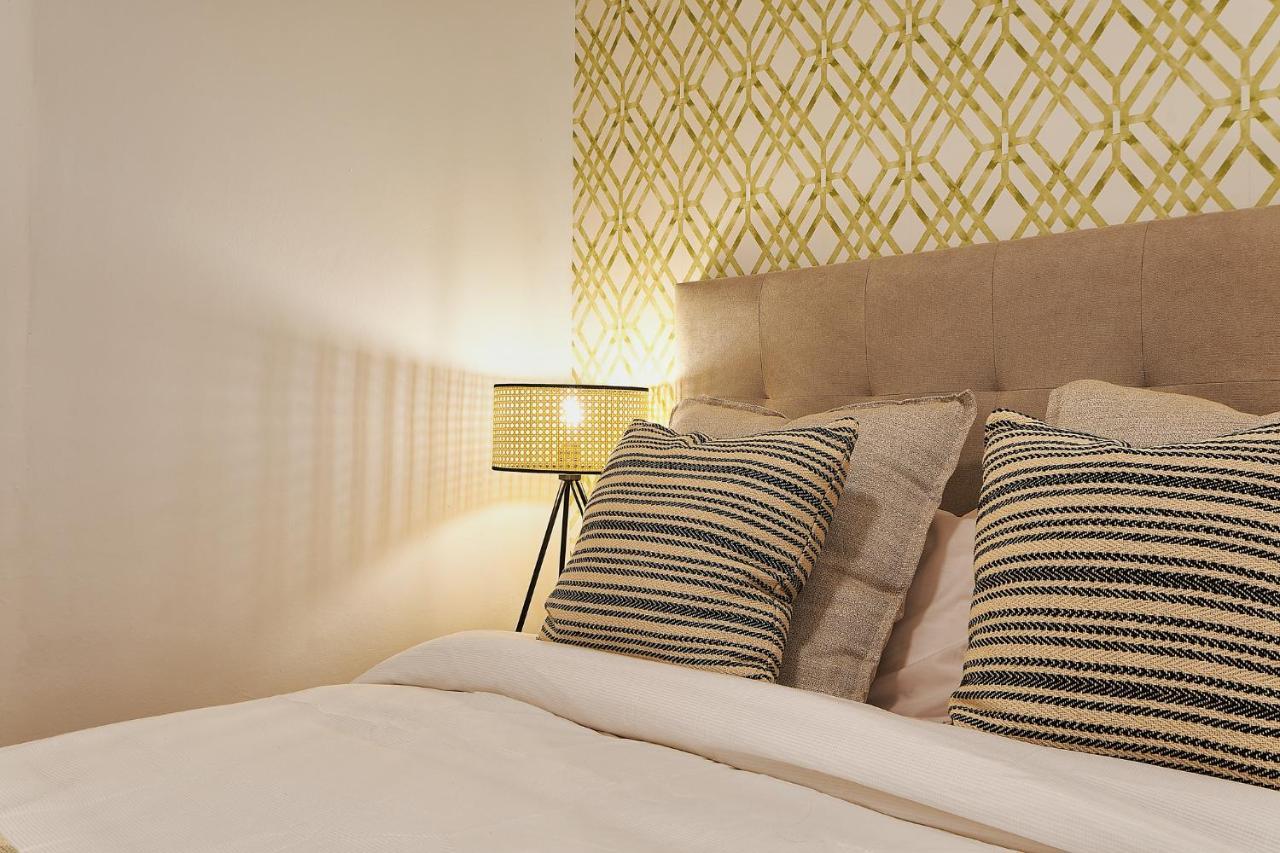 Shine Center Apartment