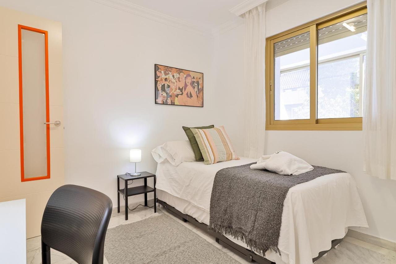 Appartement C9 Roomy Luminous 5 Bedroom In Town Málaga