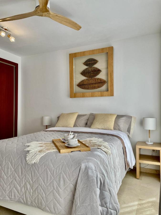 Apartment Ivory *