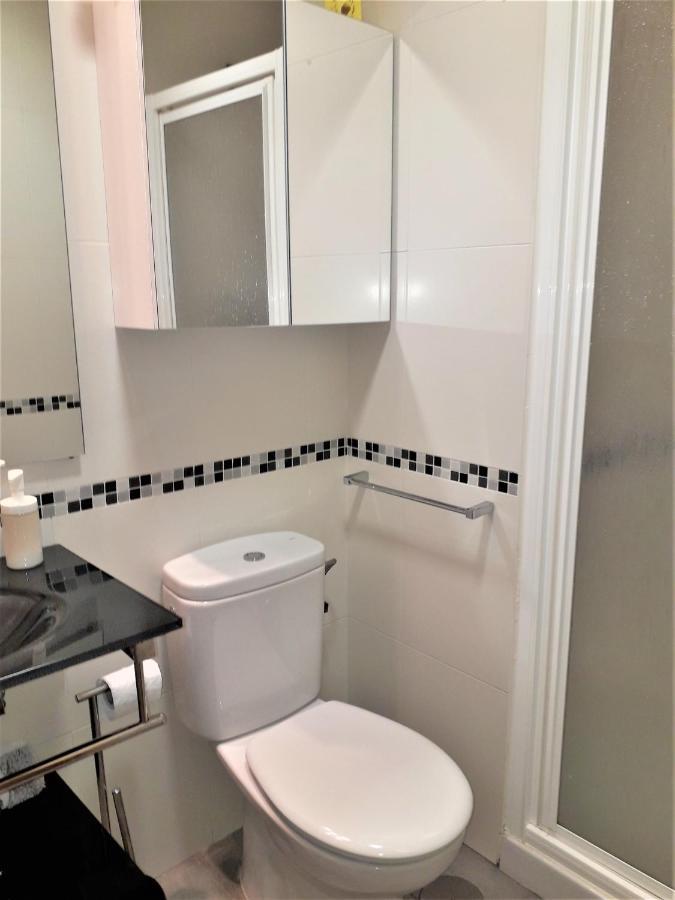 Atico Pacifico Parking Y Piscina Gratis Apartamento