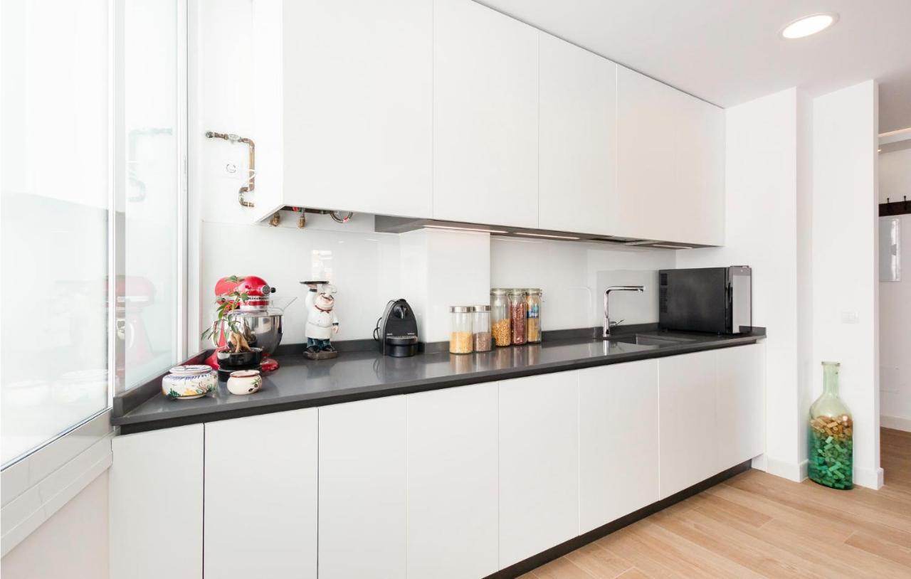 3 Bedroom Beautiful In Appartement Málaga