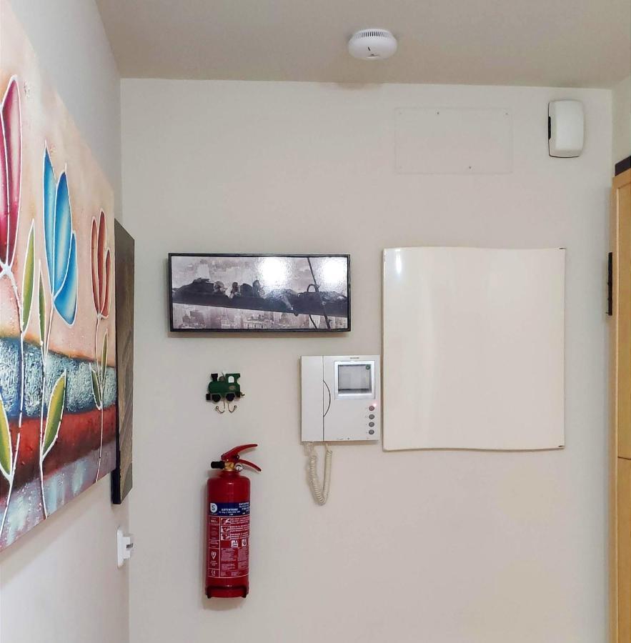 En La Playa! Parking, Wifi, Piscina, Aire Acondicionado Y Netflix! * Málaga