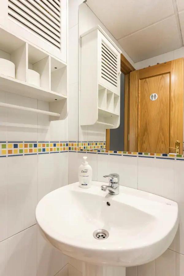 Homestay Lunaroom Center & Quiet Malaga
