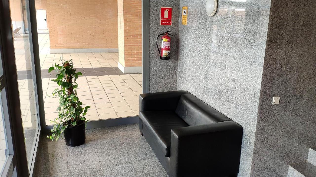 En La Playa! Parking, Wifi, Piscina, Aire Acondicionado Y Netflix! Apartamento Málaga