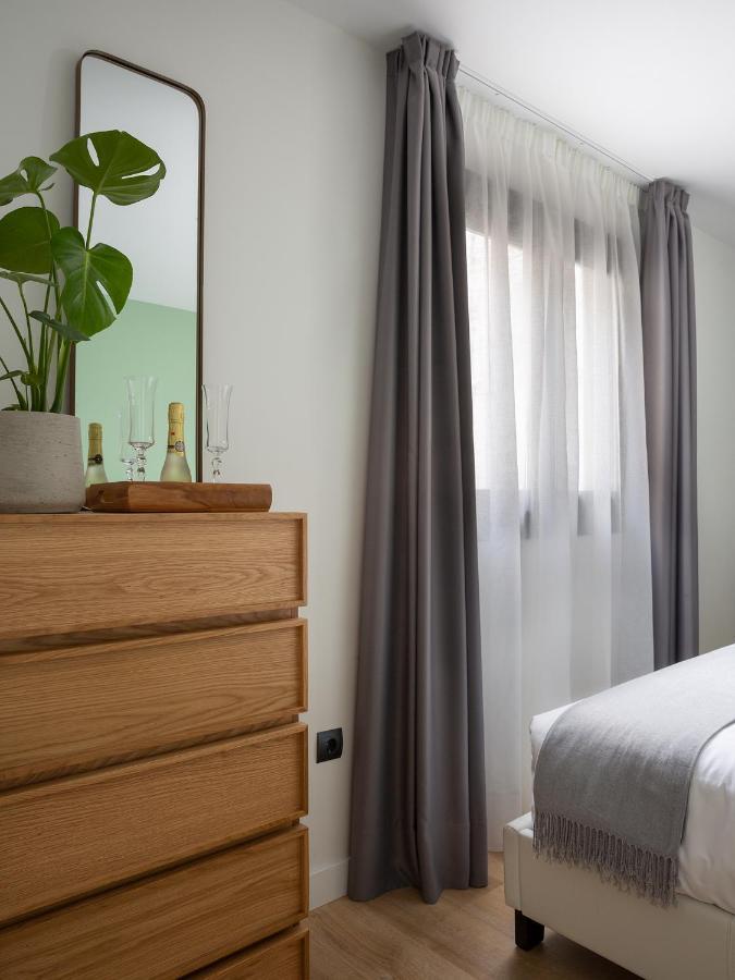 One Bedroom 1202 *
