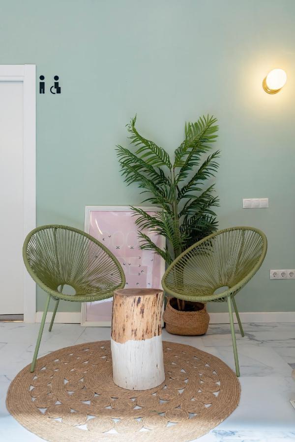 The Urban Jungle Hostal *