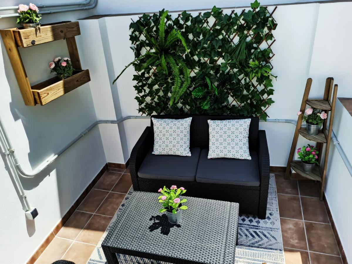 Barcelo 21, Parking On Request, Atico With Terrace & With Patio, Center, Breakfast Included, Quite Neighborhood, Bc Appartamento Málaga