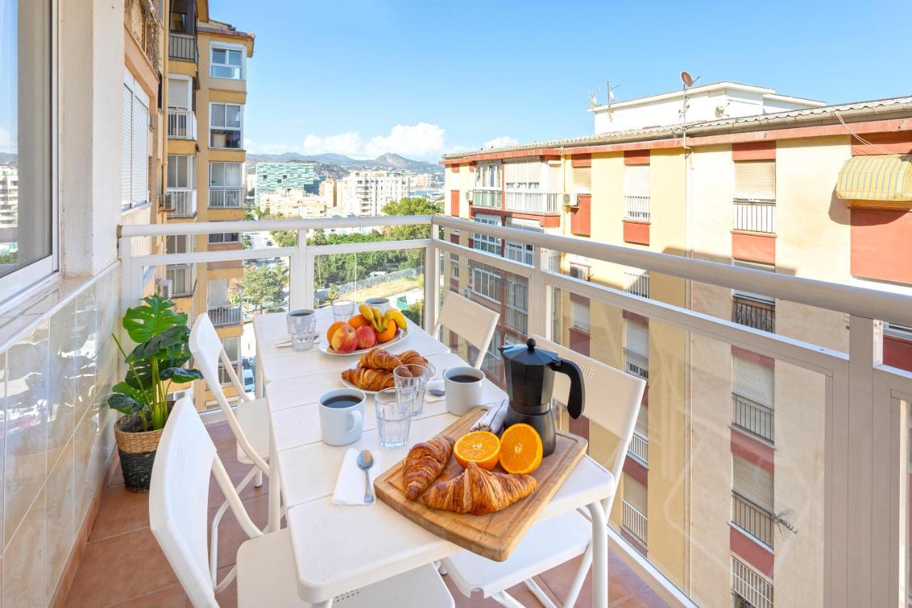 City Center And Next To The Beach 3 Bedrooms *