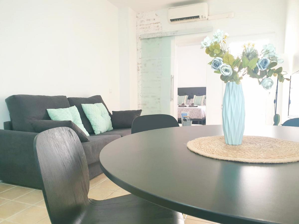 Apartment Economical Homes In Center Málaga