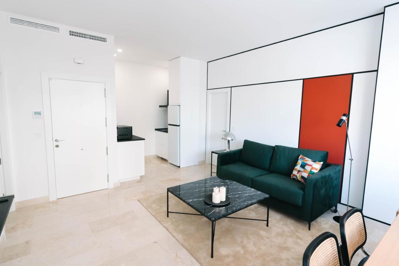 New Picasso Plaza - Apartment