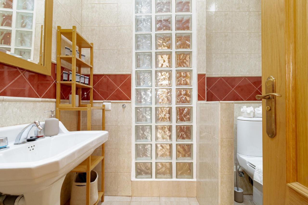 C10 Spacious 5 Bedroom In Soho *
