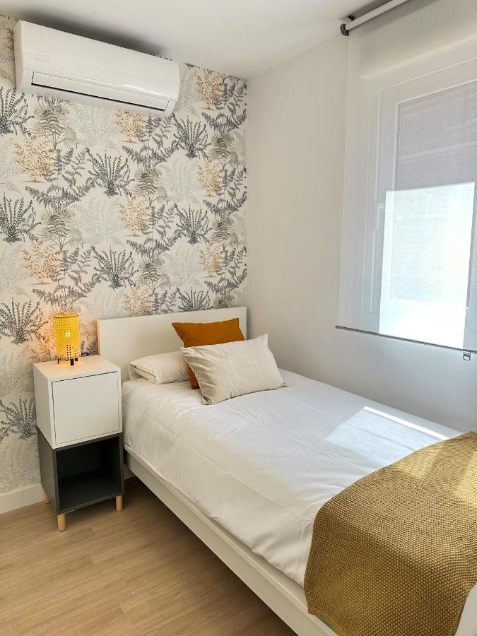 Holidays2malaga Lebrija 3 Bedroom & Terrace & Parking & Smart Tv *