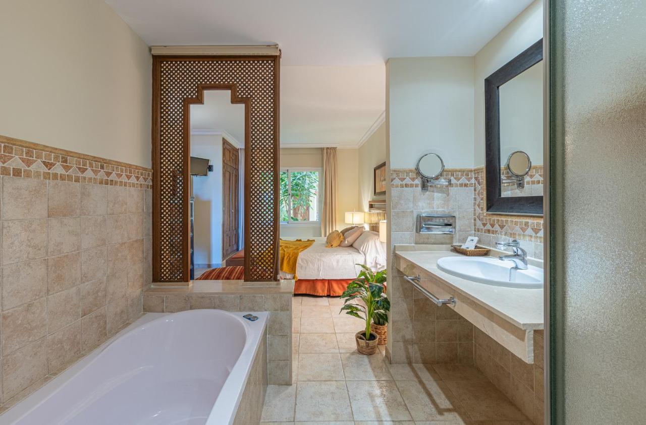 Mijas Costa, Near To Beach, Wyndham *