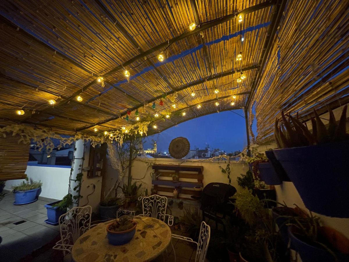 Charming With Private Terrace,heart Of Lägenhet *