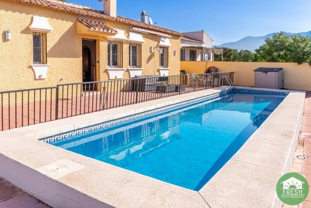 Villa Private Family With Pool And Kids
