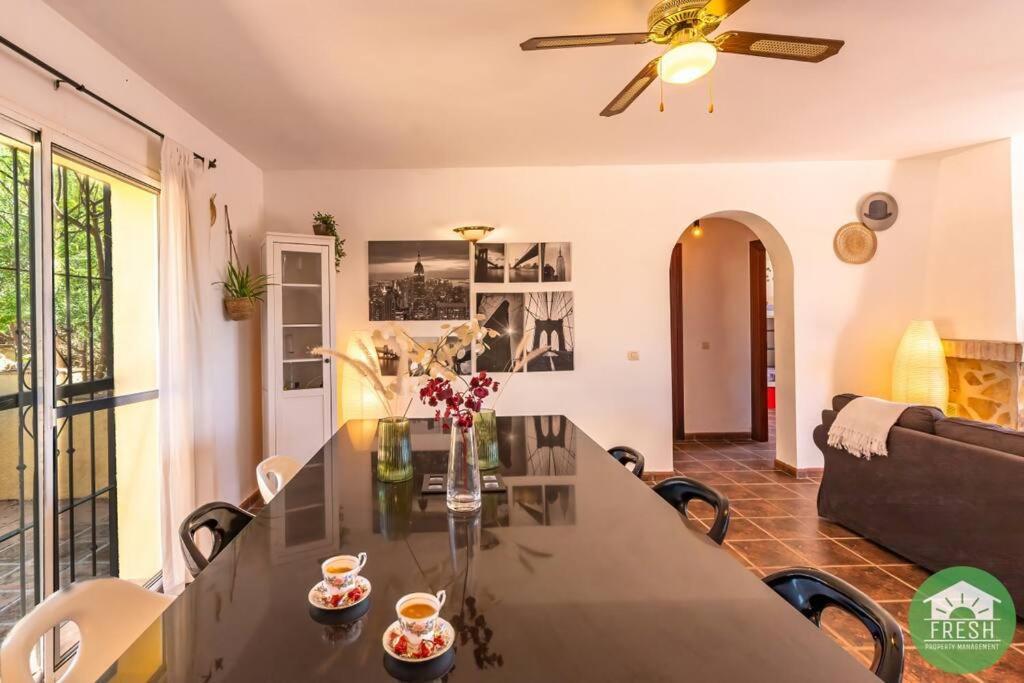 Private Family With Pool And Kids Villa Málaga
