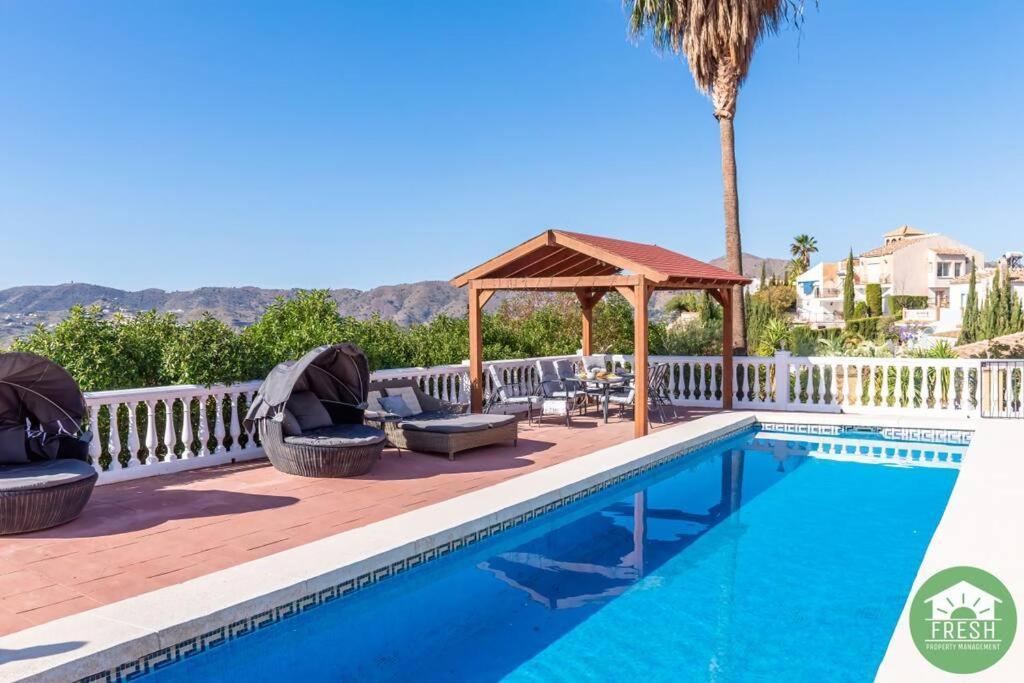Private Family With Pool And Kids Villa