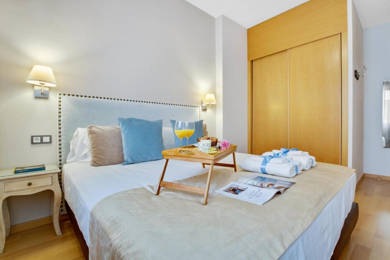 Appartement -malagasunapts-city Centre Terrace Pool Parking