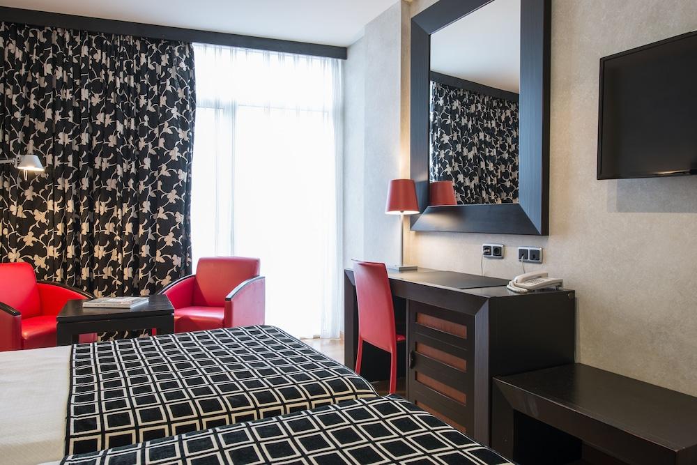 Salles Centro Hotel 4*