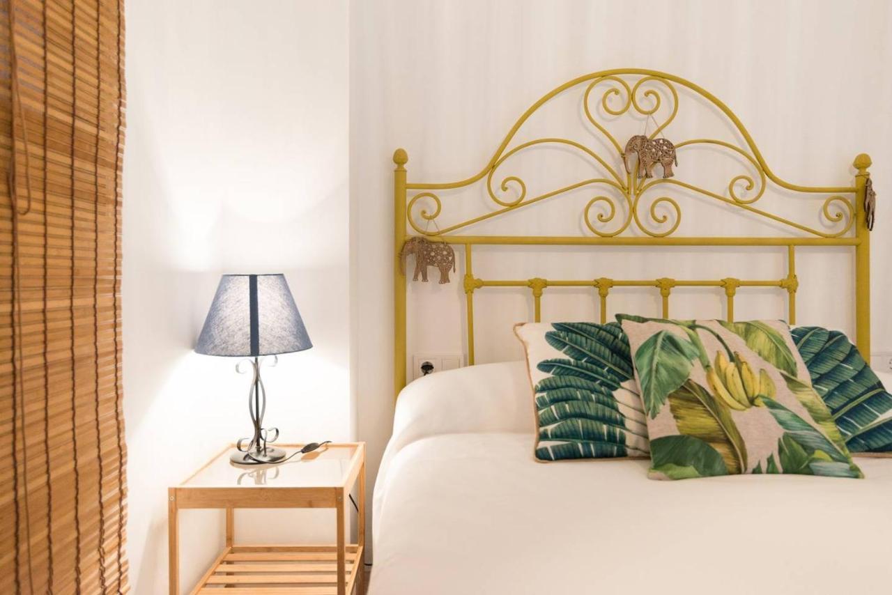 Apartamento Lovely ! Center With Parking Málaga