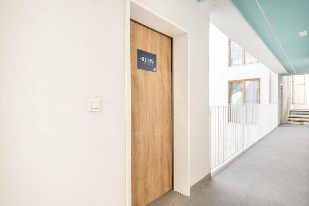 Appartamento Tranquil & Bright With Parking By Rems Málaga