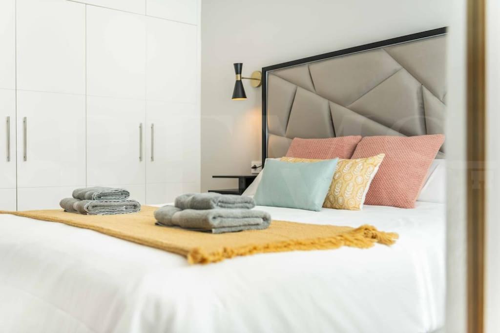 Appartamento Tranquil & Bright With Parking By Rems