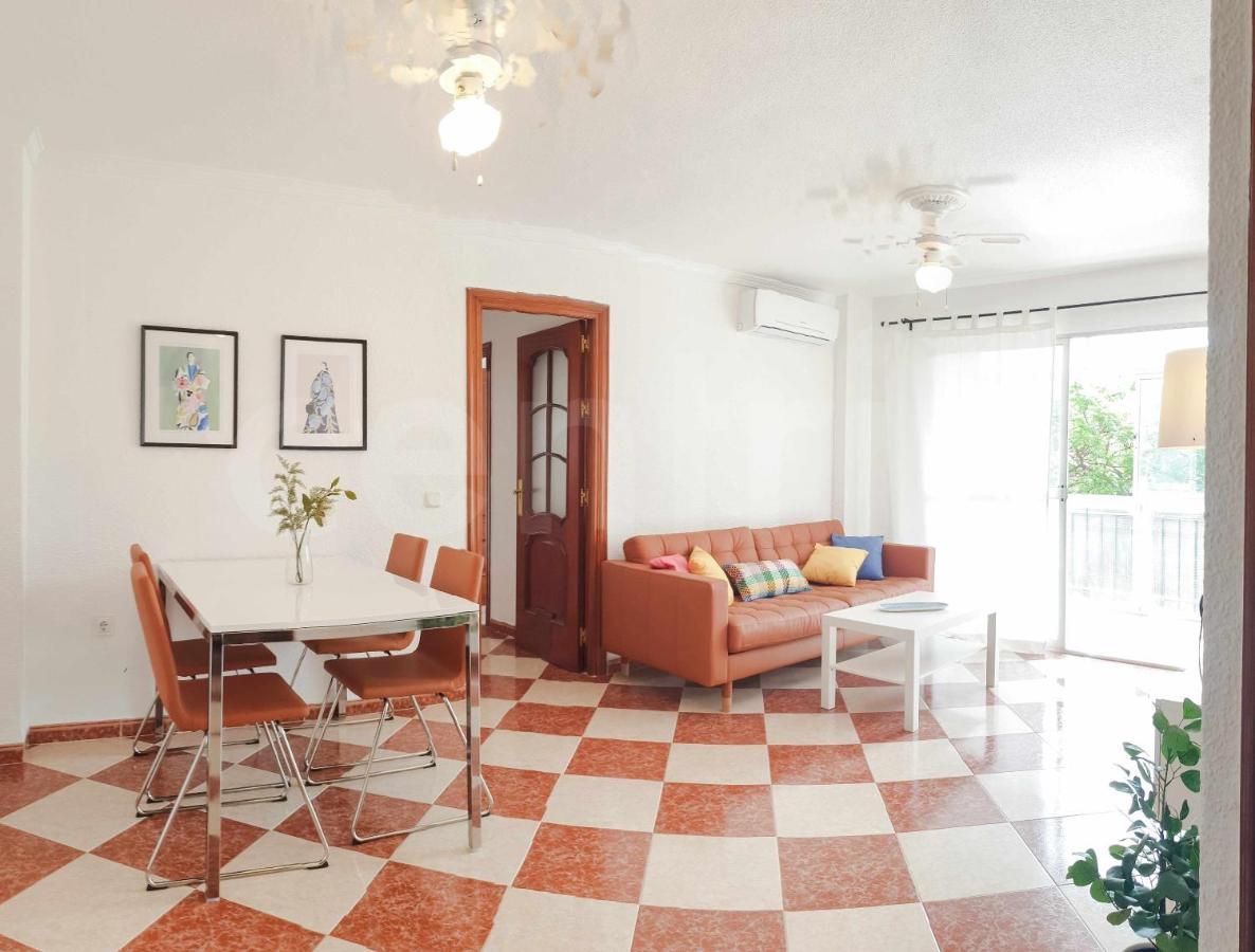 Apartamento Piso En Barrio Tradicional Malagueno By Centric