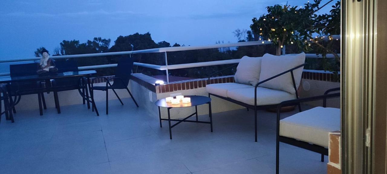 Penthouse Puerta De Pedregalejo Apartment Malaga