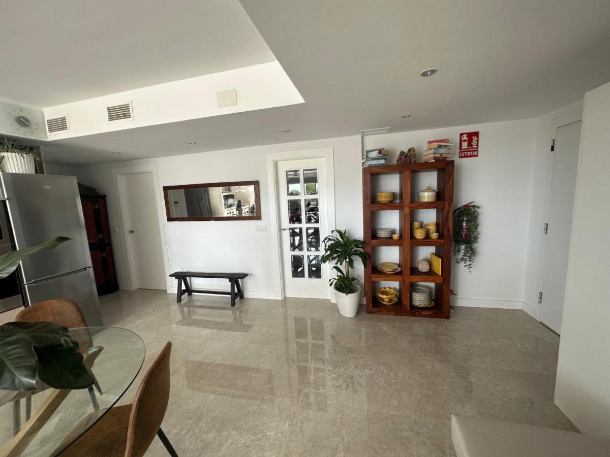 Penthouse Puerta De Pedregalejo Apartment Malaga