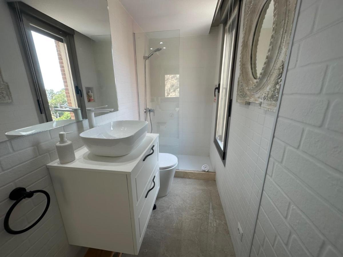 Penthouse Puerta De Pedregalejo Apartment *