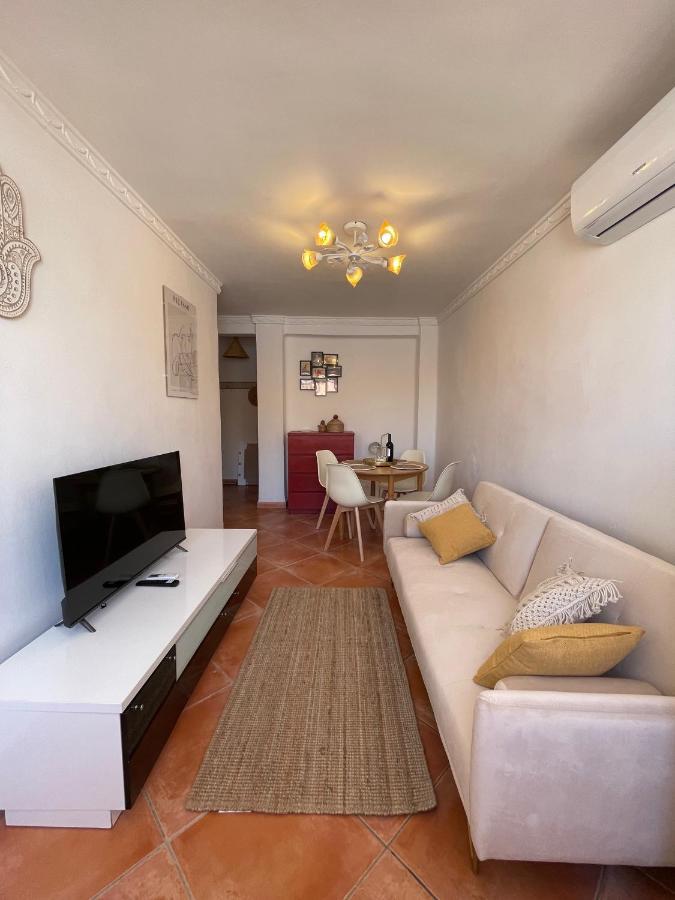 Apartamento Two Bedroom In Center With Views Málaga