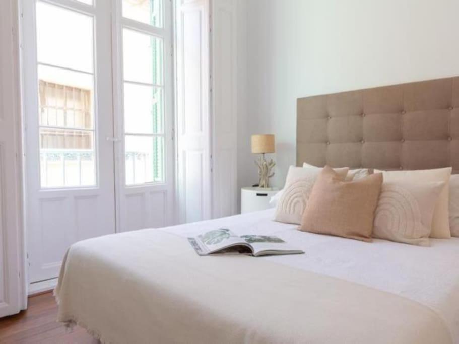 Chic Casa Cathedral At Calle Fresca 2-bedroom In City Center * Málaga