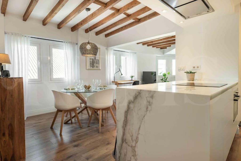 Apartamento Modern Next To The Cervantes Theatre By Rems *