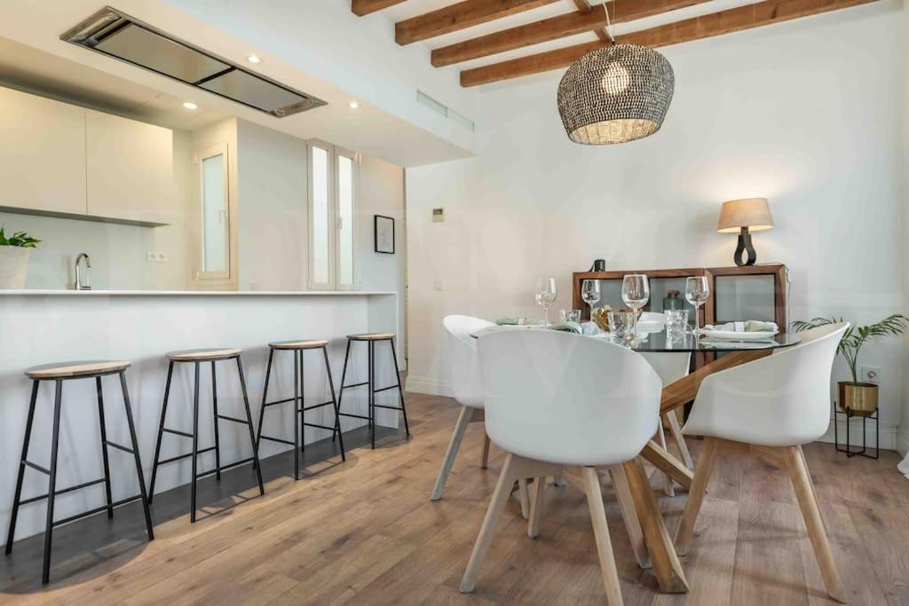 Modern Next To The Cervantes Theatre By Rems Apartamento