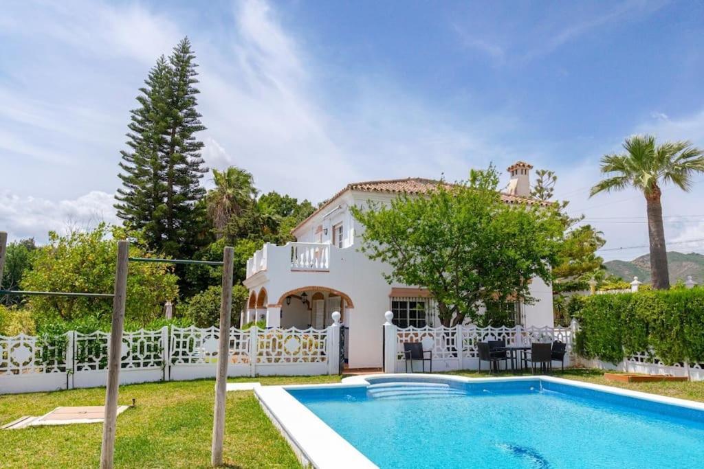 Villa Lovely - Delicious Pool And Padel *