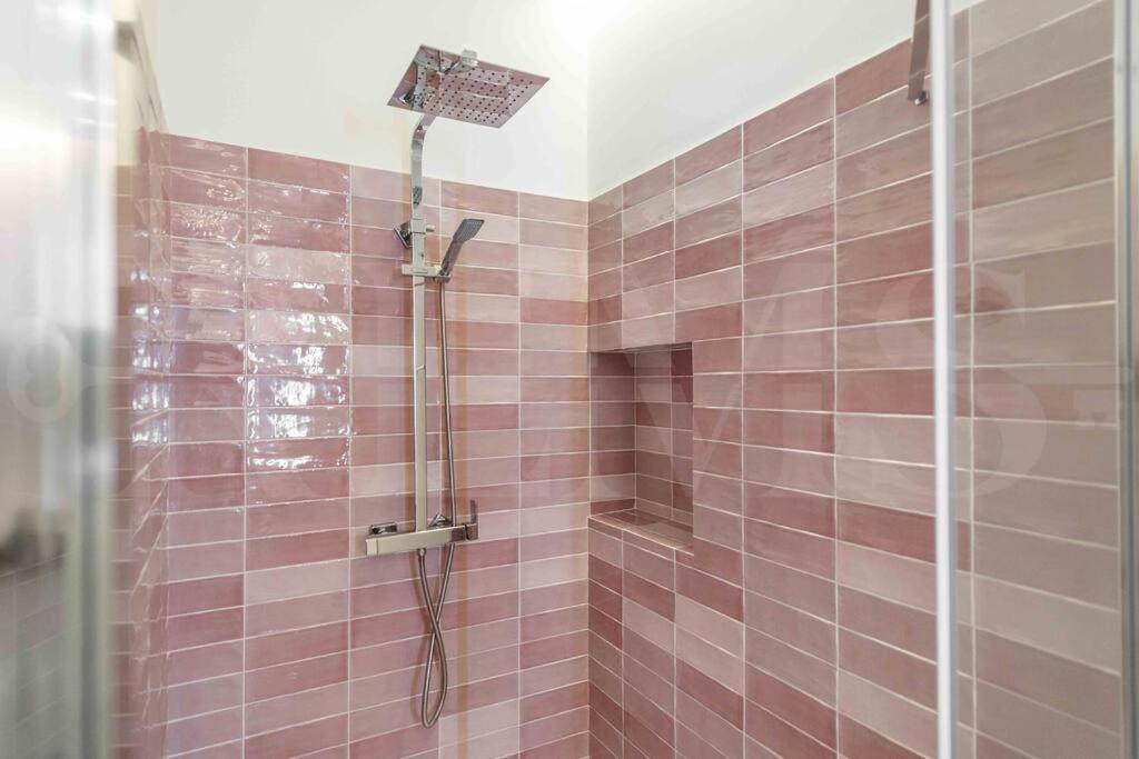 Appartement Luxurious In Center With Parking By Rems *