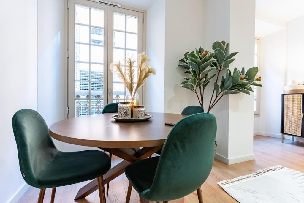 Premium Flat In Center With Free Parking Appartement *