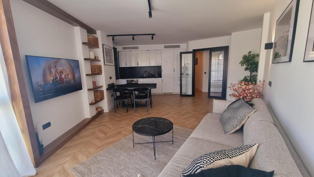 Luxe In Het Centrum Met Gratis Parkeerplek! Leilighet Málaga