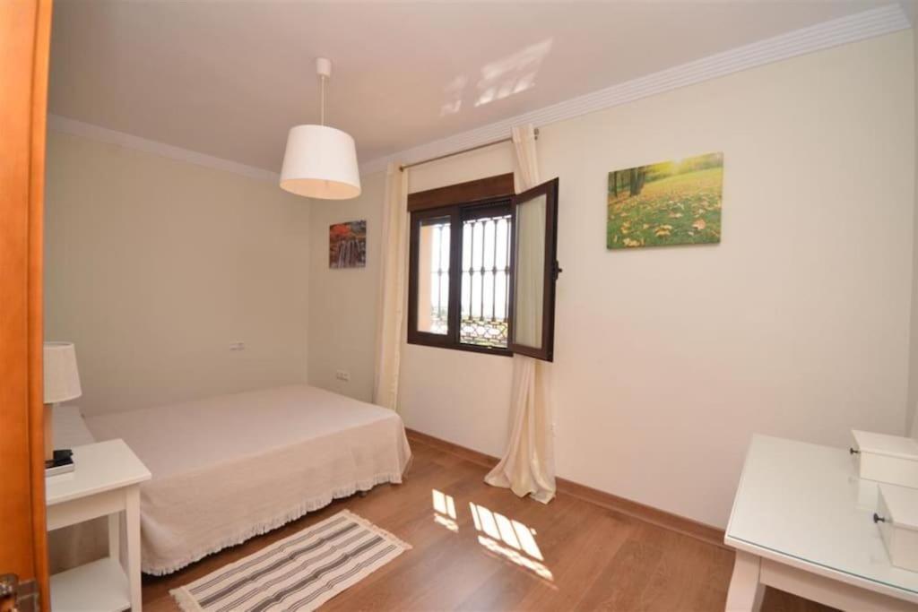 Away,3 Bedroom Villa, Private Pool, Sea Views, Nerja * Malaga