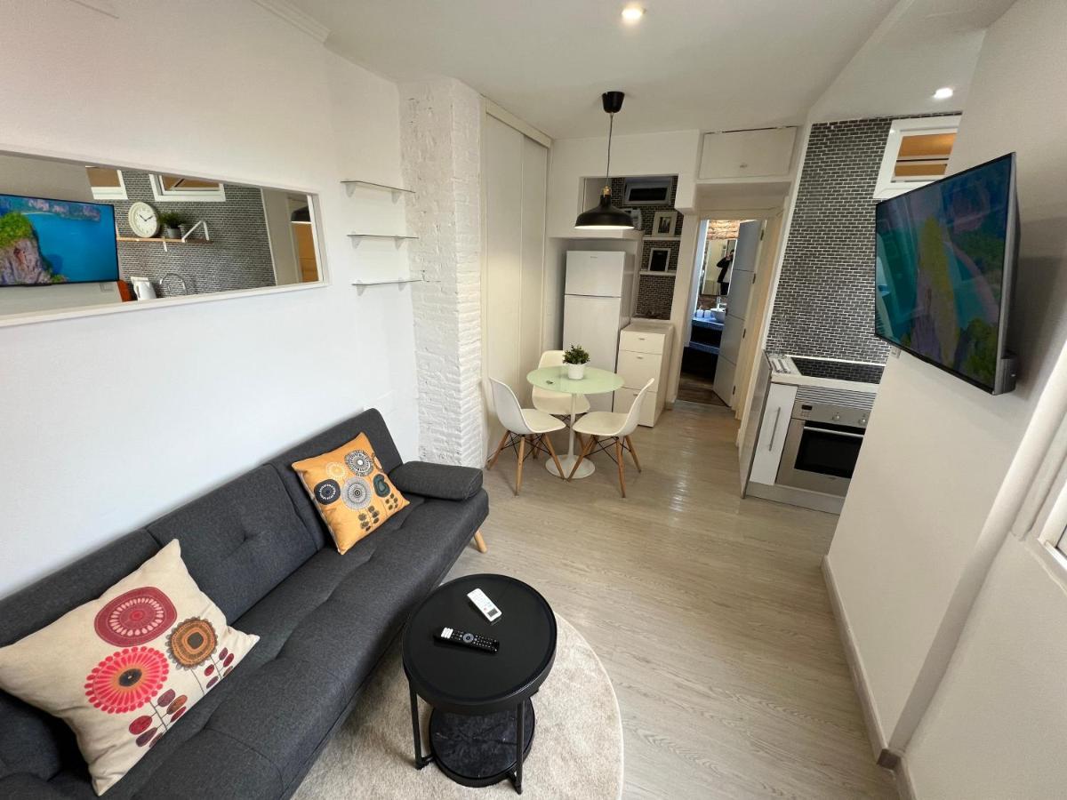 Excellent Location Centro Historico 2 Bed Flat *