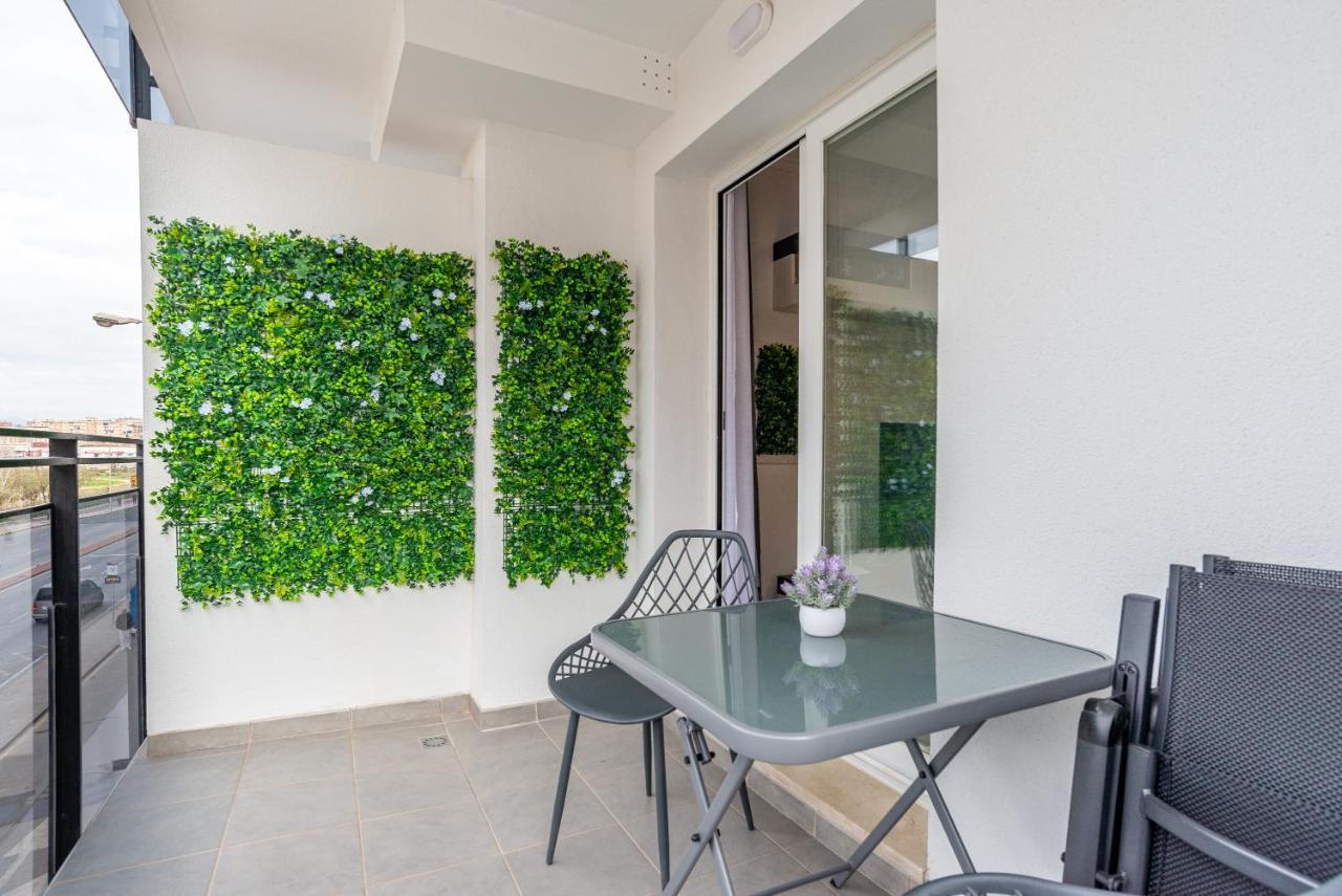 Apartment Modern Near Huelin & Free Parking