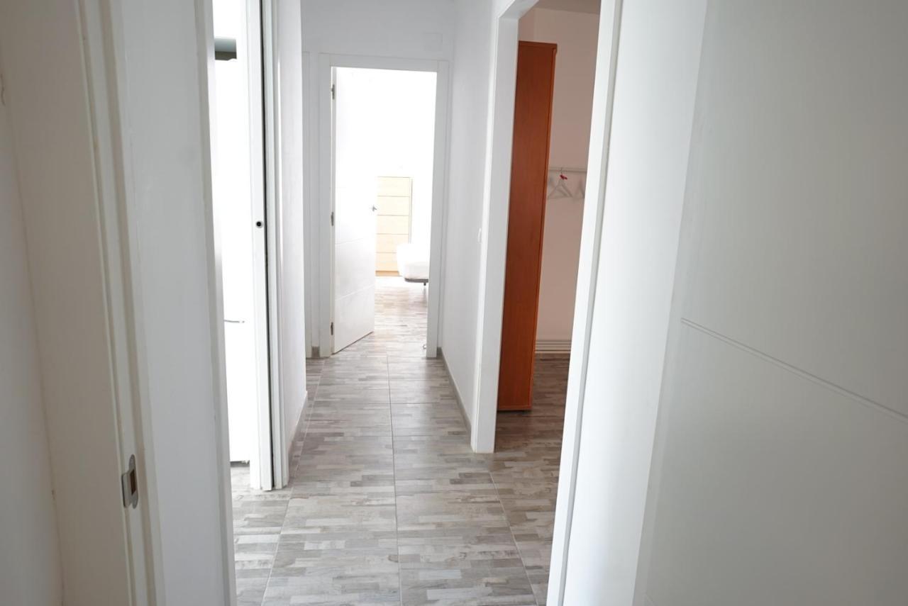 Centrico Y Amplio En Apartamento Málaga